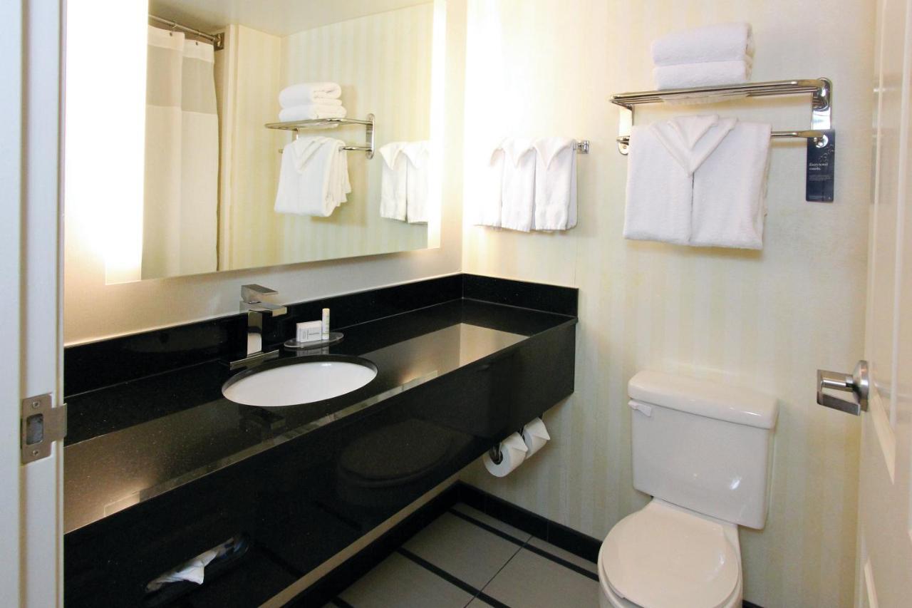 Fairfield Inn & Suites By Marriott Charleston Airport/Convention Center North Charleston Eksteriør billede
