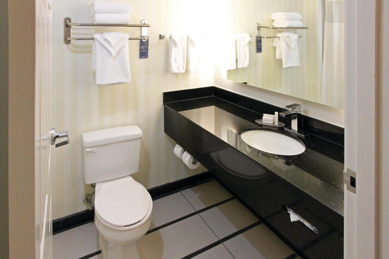 Fairfield Inn & Suites By Marriott Charleston Airport/Convention Center North Charleston Eksteriør billede