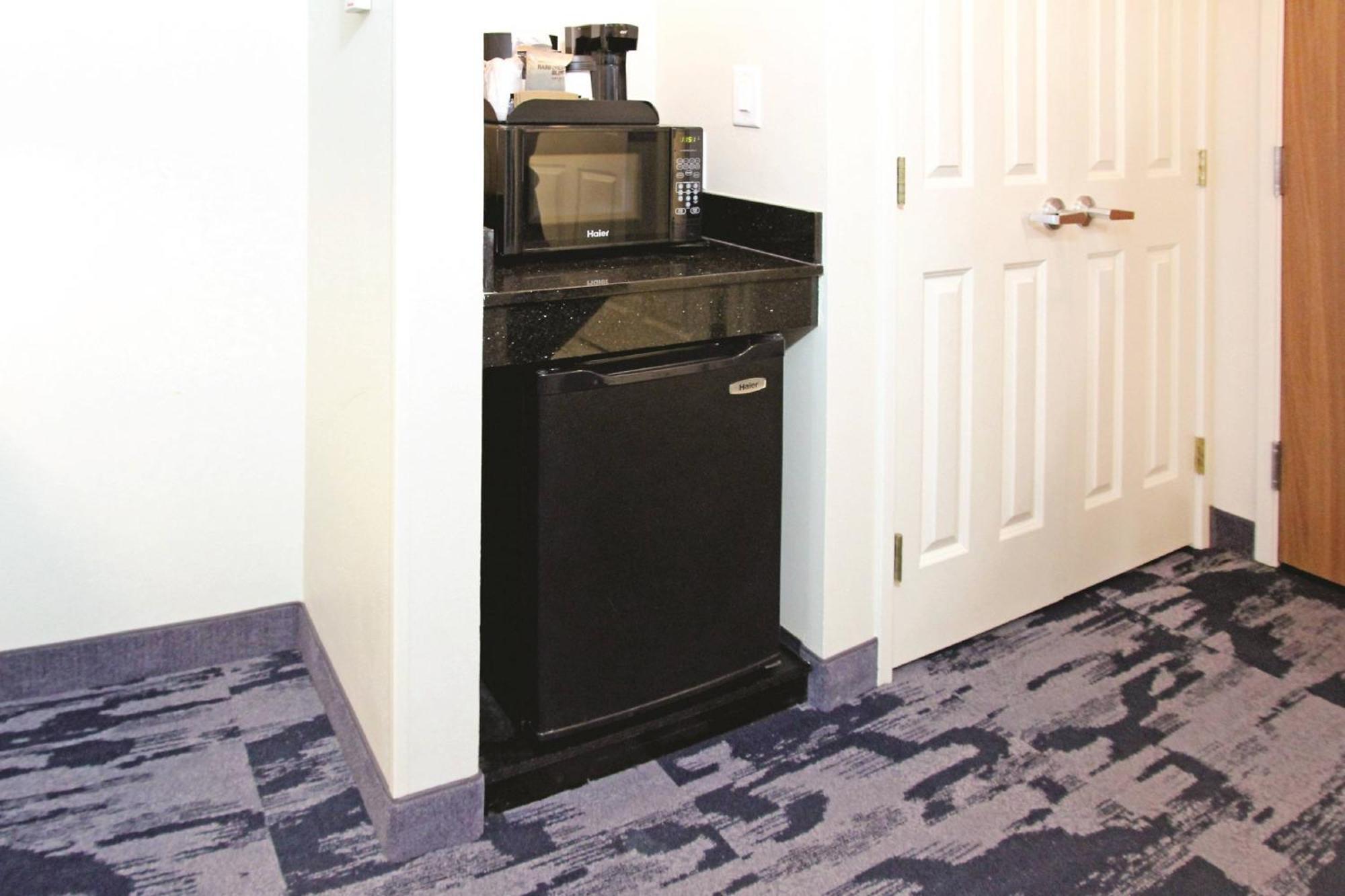 Fairfield Inn & Suites By Marriott Charleston Airport/Convention Center North Charleston Eksteriør billede