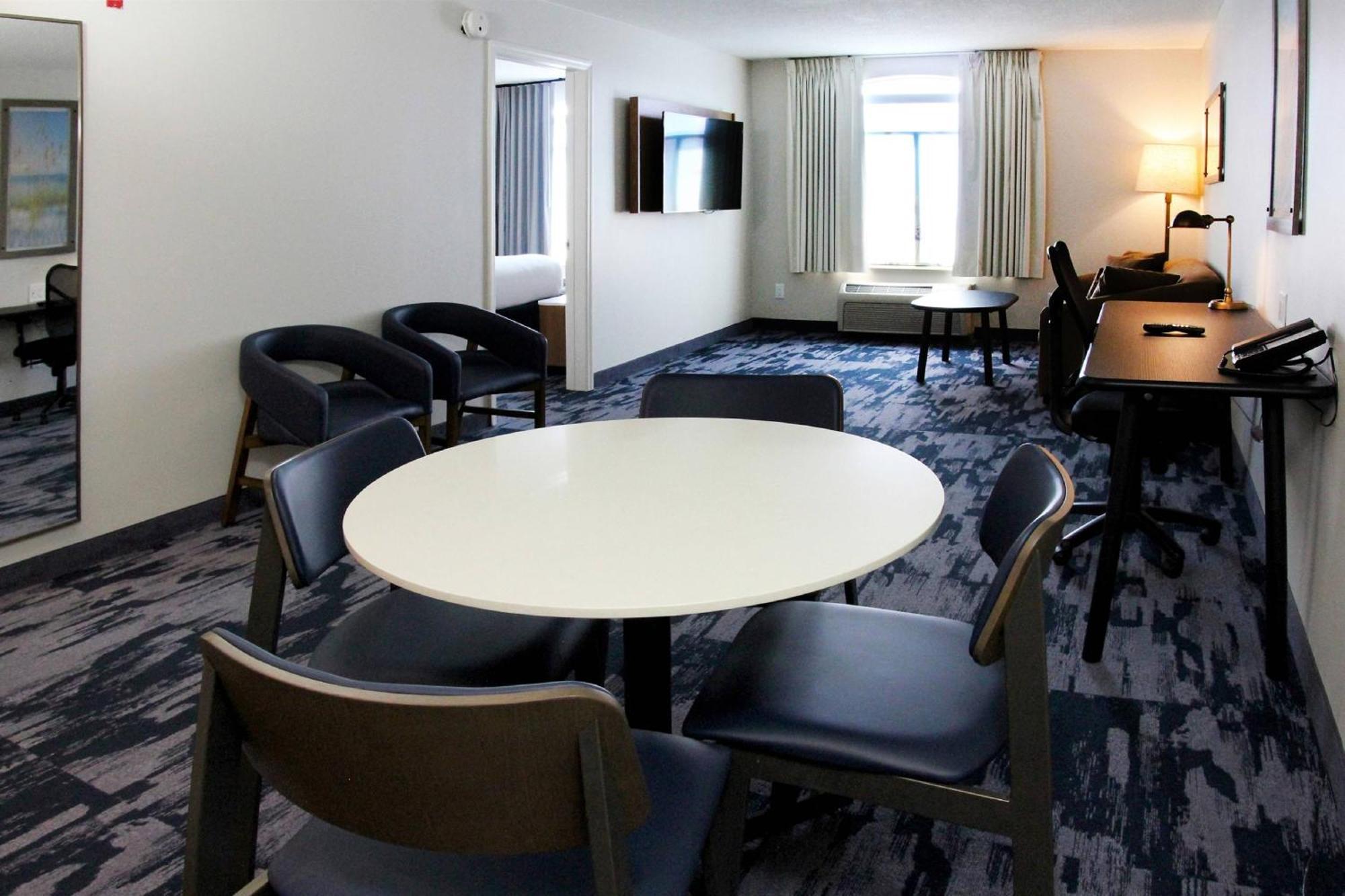 Fairfield Inn & Suites By Marriott Charleston Airport/Convention Center North Charleston Eksteriør billede
